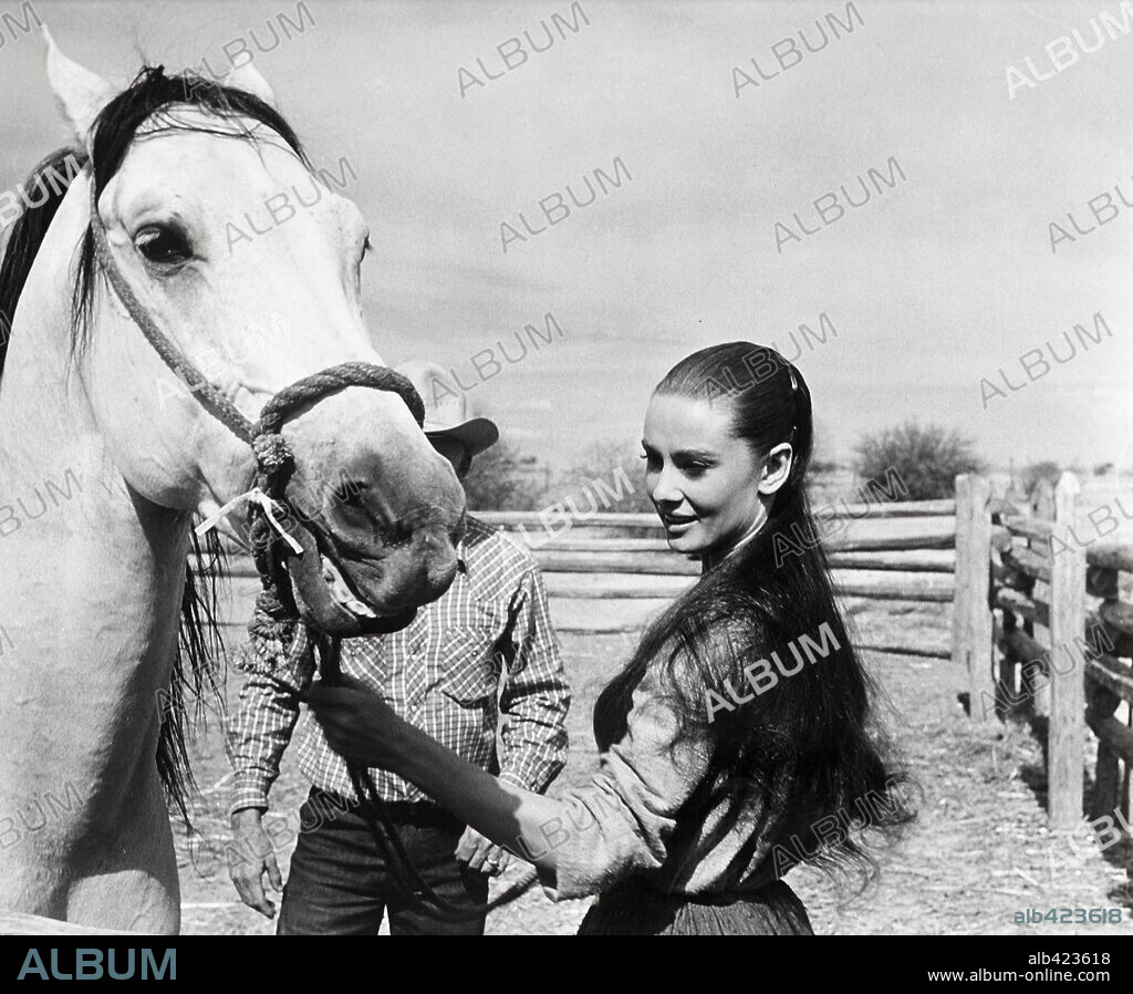 AUDREY HEPBURN in THE UNFORGIVEN, 1960, directed by JOHN HUSTON. Copyright HECHT-HILL-LANCASTER/UNITED ARTISTS.