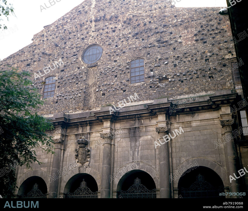 EXTERIOR DE LA IGLESIA DE SAN AGUSTIN DE BARCELONA.