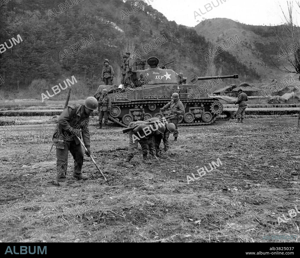 Korean War, Anti-Tank Mine Crew, 1951