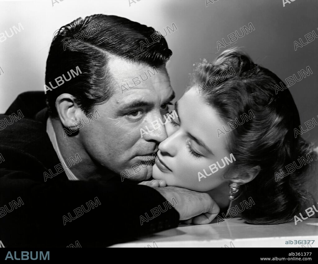 CARY GRANT und INGRID BERGMAN in NOTORIOUS, 1946, unter der Regie von ALFRED HITCHCOCK. Copyright RKO RADIO PICTURES.
