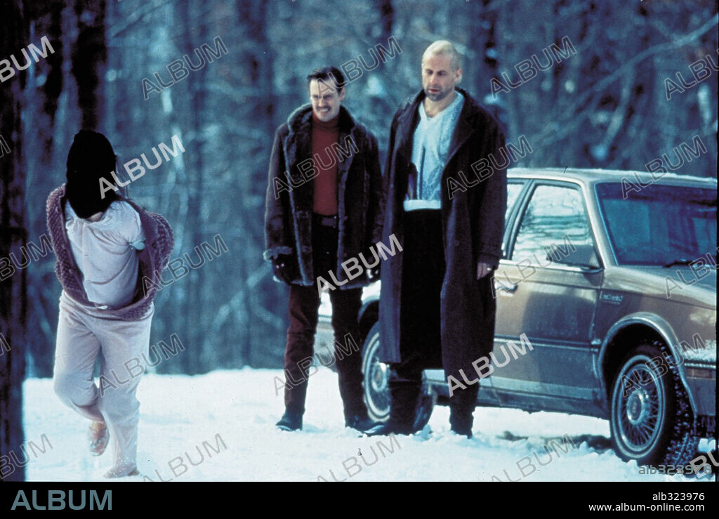 PETER STORMARE y STEVE BUSCEMI en FARGO, 1996, dirigida por ETHAN COEN y JOEL COEN. Copyright POLYGRAM.