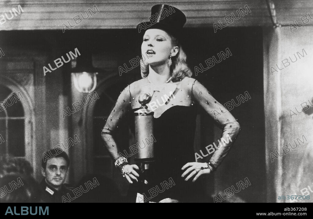 HANNA SCHYGULLA in LILI MARLEEN, 1981, directed by RAINER WERNER FASSBINDER. Copyright WALDLEITNER/ROXY/CIP.
