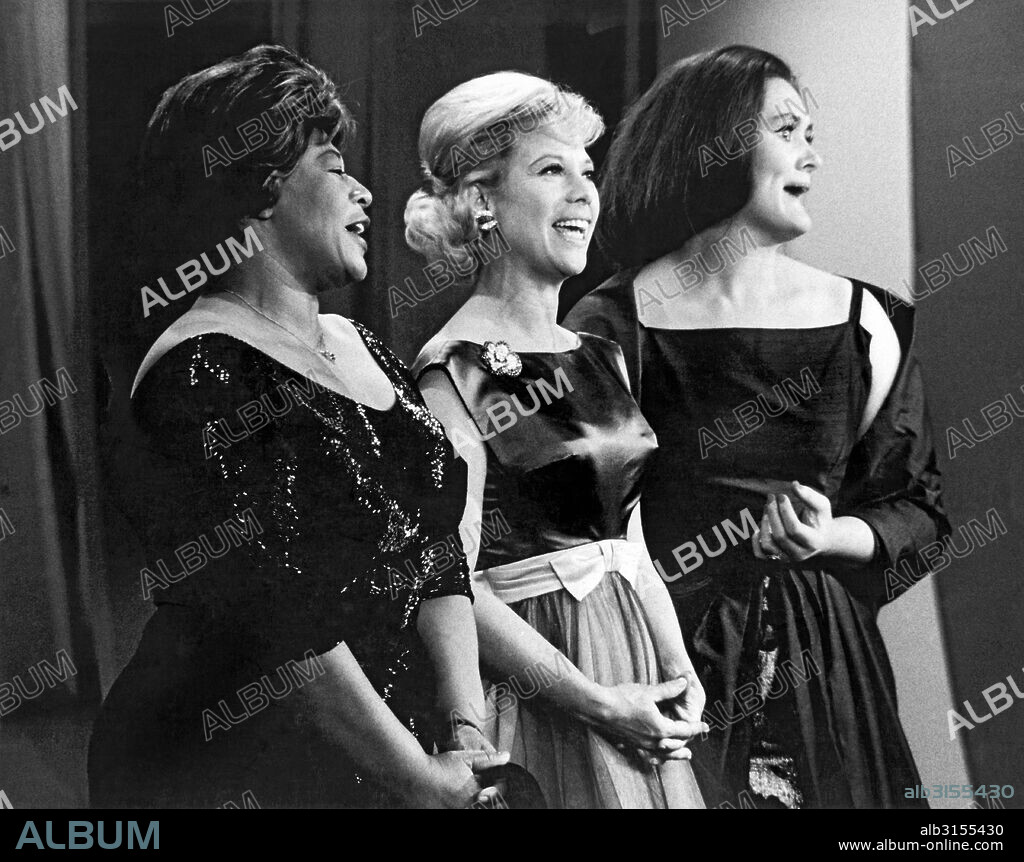 New York, New York:  1963. L-R: Ella Fitzgerald, Dinah Shore, Joan Sutherland perform on the Dinah Shore Chevy Show,.