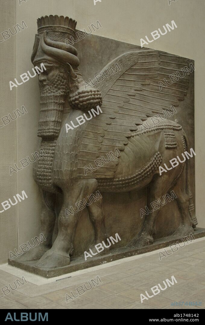 ARTE MESOPOTAMICO. ASIRIO. TORO ANDROCEFALO, guardian de la entrada del Palacio de Sargón II. Dur Sharrukin, antigua Asiria (Actual Khorsabad en Irak). 713-716 a. C. Siglo VIII a. C. Museo del Louvre. París. Francia.