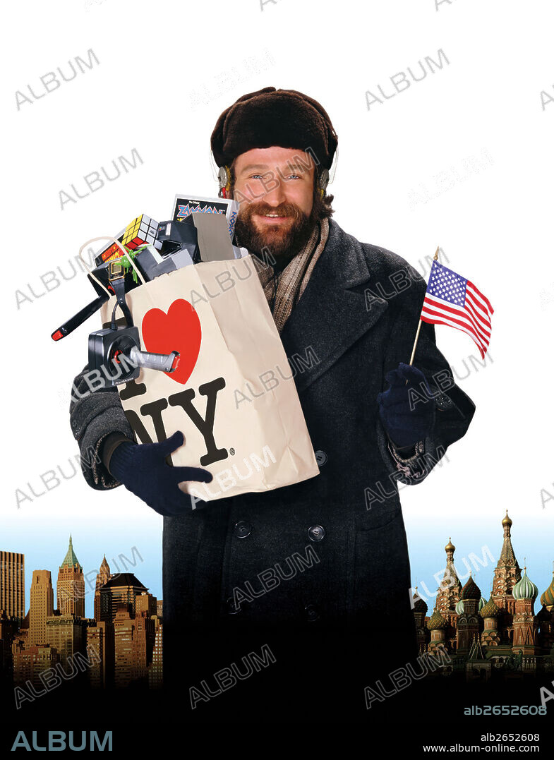 ROBIN WILLIAMS in MOSCOW ON THE HUDSON, 1984, directed by PAUL MAZURSKY. Copyright COLUMBIA PICTURES.
