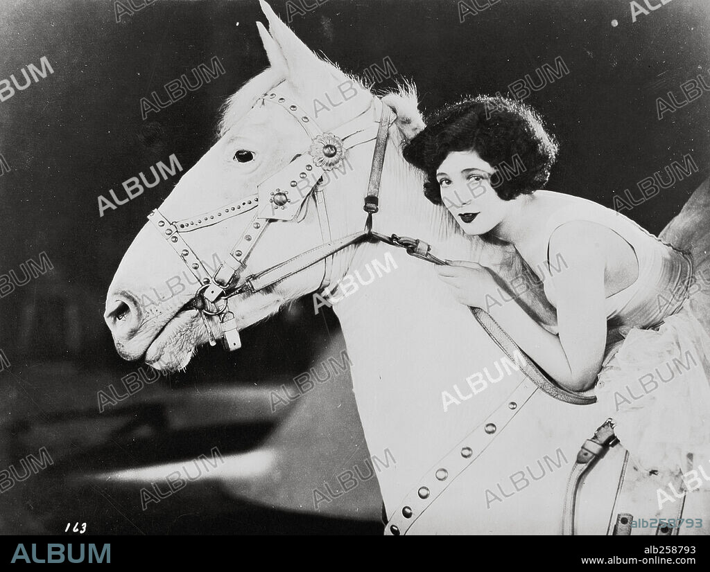 MERNA KENNEDY en EL CIRCO, 1928 (THE CIRCUS), dirigida por CHARLES CHAPLIN. Copyright CHAPLIN/UNITED ARTISTS.