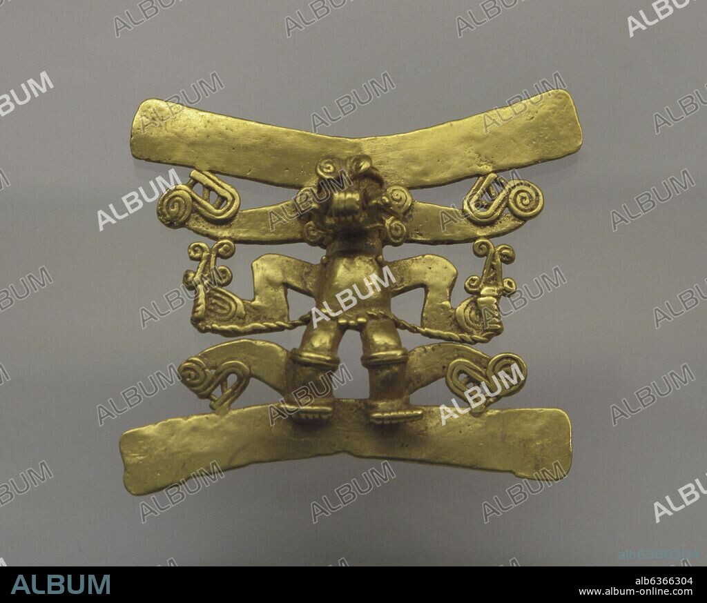 COLGANTE DE ORO QUE REPRESENTA UNA CHAMAN CON MASCARA DE COCODRILO - REGION DE DIQUIS - COSTA RICA - 1000-1500 DC.