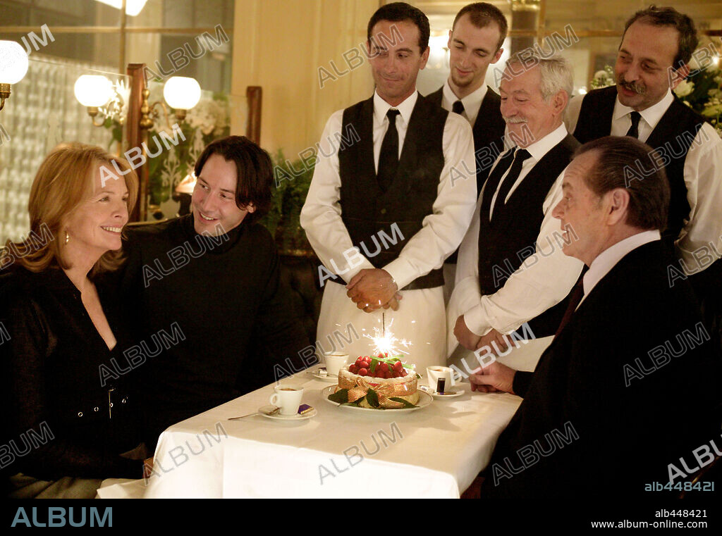 DIANE KEATON, JACK NICHOLSON and KEANU REEVES in SOMETHING'S GOTTA GIVE, 2003, directed by NANCY MEYERS. Copyright COLUMBIA PICTURES / MARSHAK, BOB.