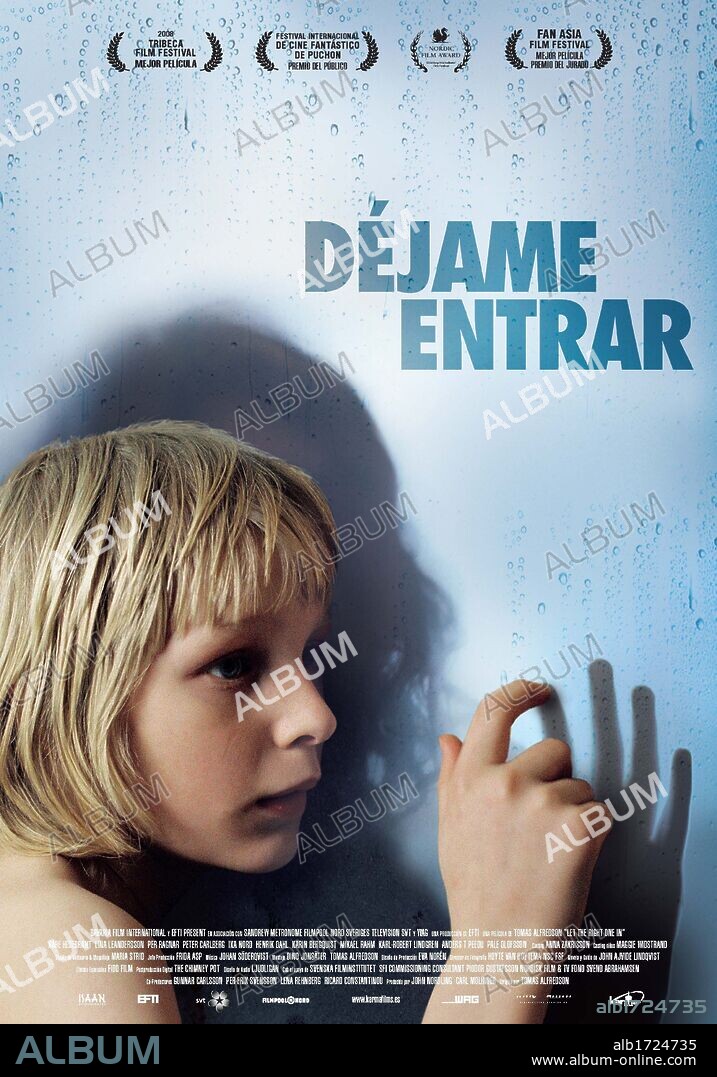 Poster de DEJAME ENTRAR, 2008 (LÅT DEN RÄTTE KOMMA IN), dirigida por TOMAS ALFREDSON. Copyright EFTI/CHIMNEY POT, THE/FIDO FILM AB/FILMPOOL NORD.