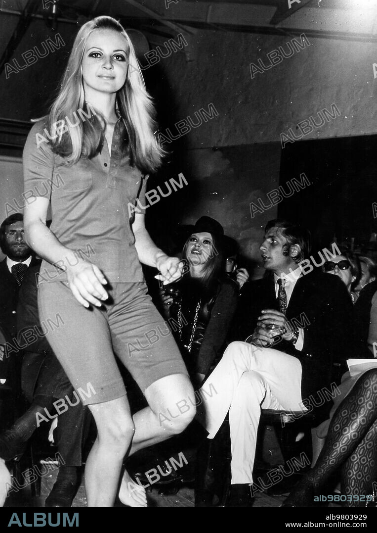 Brigitte bardot, gunther sachs, mic mac fashion show, st tropez, 1968.