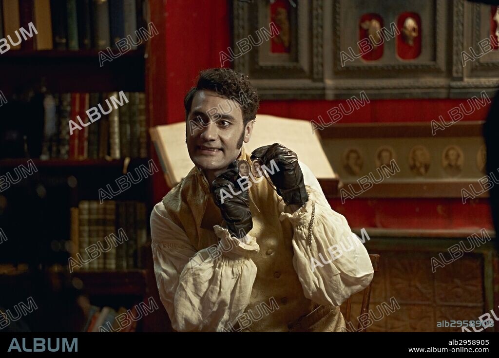 TAIKA WAITITI in WHAT WE DO IN THE SHADOWS, 2014, directed by JEMAINE CLEMENT and TAIKA WAITITI. Copyright UNION FILMS/DEFENDER FILMS/FUNNY OR DIE/NEW ZEALAND FILM COM.