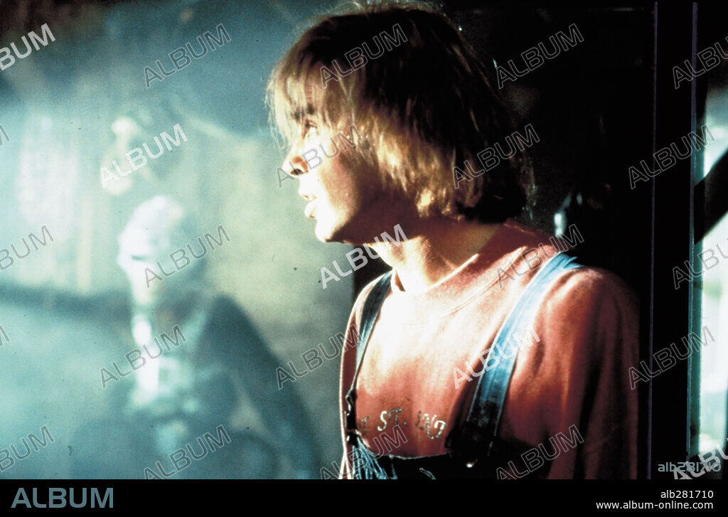 JEFF FAHEY in THE LAWNMOWER MAN, 1992, directed by BRETT LEONARD. Copyright FIRST INDEPENDENT/ALLIED VISION.