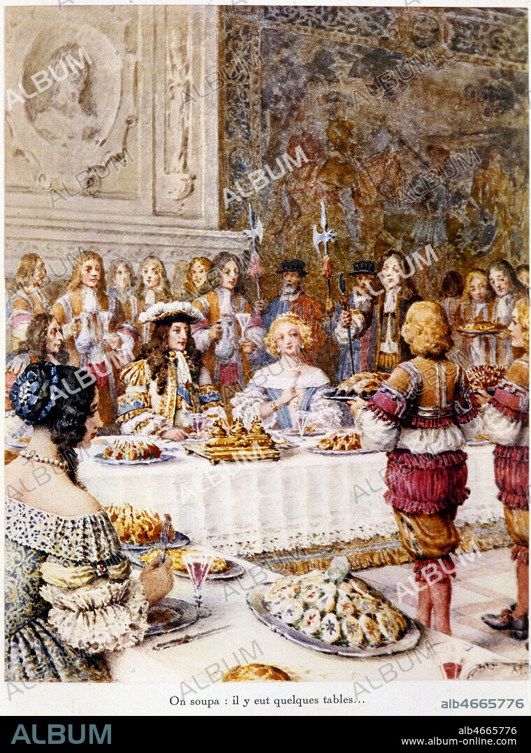LOUIS XIV et sa cour a table : "on soupa, il y eut queqlues tables..." phrase extraite d'une lettre de Mme de Sevigne a Mme de Grignan, lui racontant un repas de la cour a Chantilly, servit par Vatel, et qui expliqua le suicide de Vatel, qui était exténué et pensait avoir raté le repas, auquel il manquait quelques rotis. ("On soupa, il y eut quelques tables ou le roti manqua, à cause de plusieurs dîners a quoi l'on ne s'etait point attendu ; cela saisit Vatel, il dit plusieurs fois : Je suis perdu d'honneur "). Illustration vers 1900. Credit Collection Kharbine Tapabor.