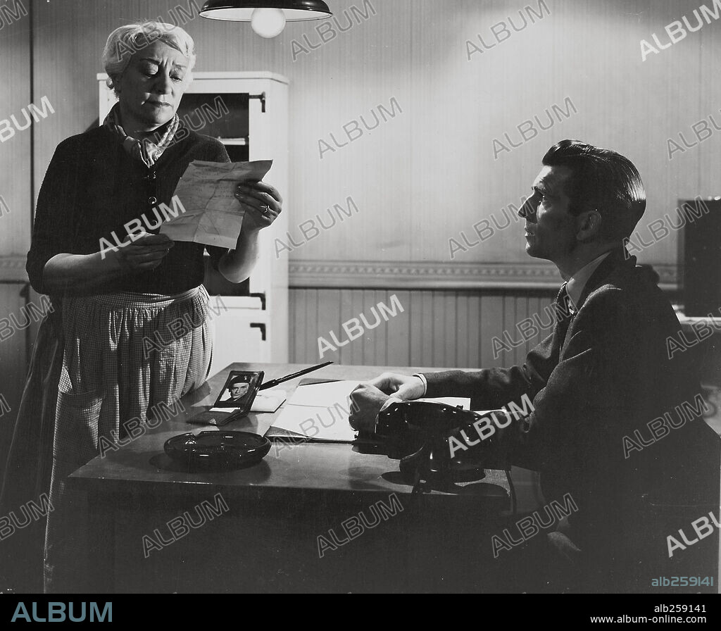 FRANCOISE ROSAY y MICHAEL RENNIE en CARTAS ENVENENADAS, 1951 (THE 13TH LETTER), dirigida por OTTO PREMINGER. Copyright 20TH CENTURY FOX.