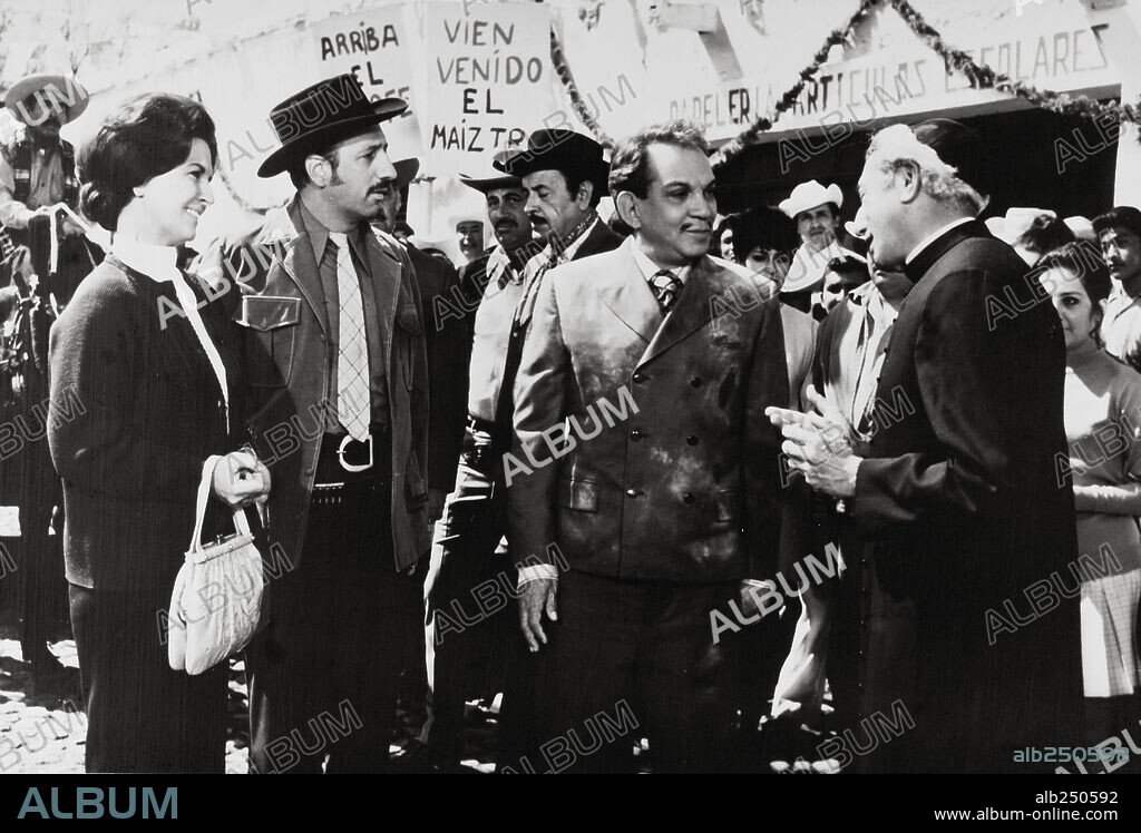 CANTINFLAS in THE PROFESSOR, 1971 (EL PROFE), directed by MIGUEL M. DELGADO. Copyright POSA FILMS, S.A.