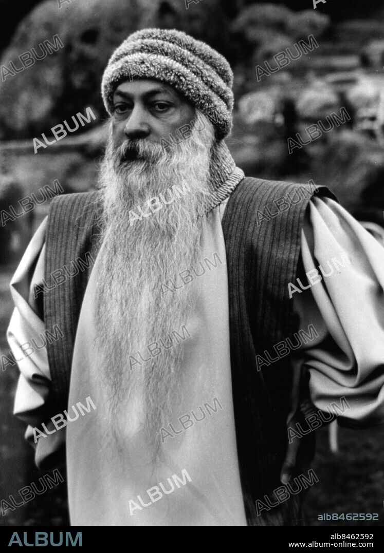 ARKIV omkring 1980. Bhagwan Shree Rajneesh, indisk mystiker och guru, grundare av Bhagwanrörelsen, senare Oshorörelsen.. Foto: Svenskt Pressfoto / TT / Kod: 20360.