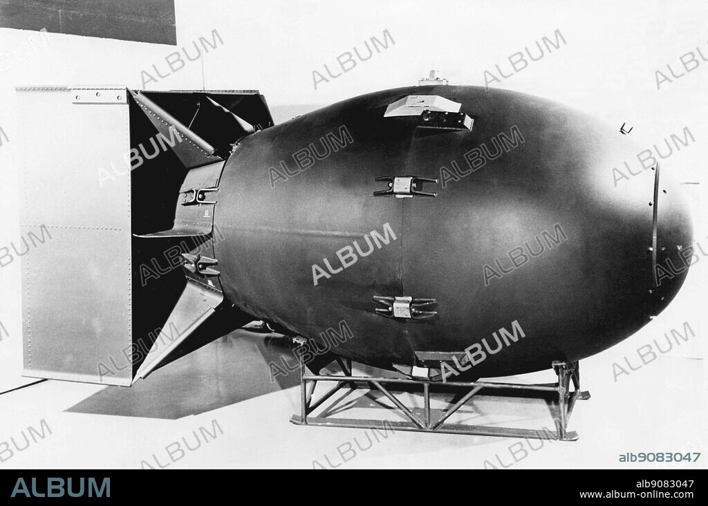 WW2: Nuclear weapon of the "Fat Man" type, the kind which was detonated over Nagasaki, Japan in 1945. The bomb is 60 inches in diameter and 128 inches long. It weighs 10,000 pounds and had a yield equivalent to c.20,000 tons of high explosive.
