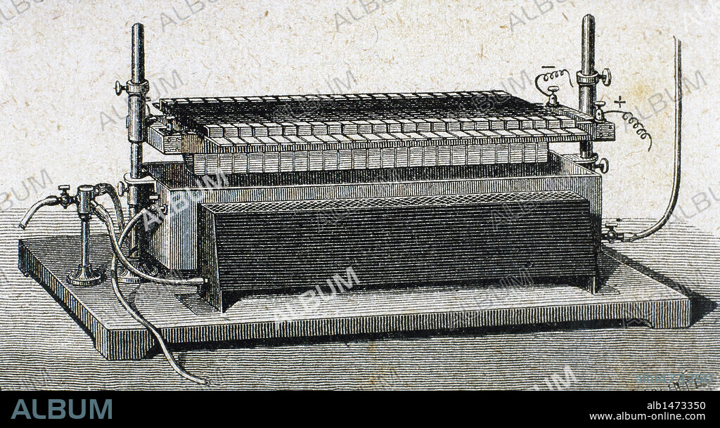 PILA TERMO-ELECTRICA DE BECQUEREL. Inventada en el año 1866 por el físico francés Alexandre-Edmond Becquerel (1820-1891). Grabado S. XIX.