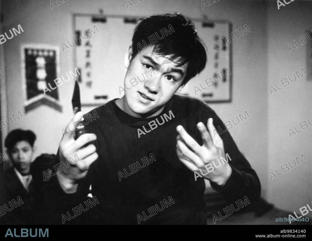 BRUCE LEE in THE BIG BOSS, 1971 (TANG SHAN DA XIONG), directed by WEI LO. Copyright 20TH CENTURY FOX.