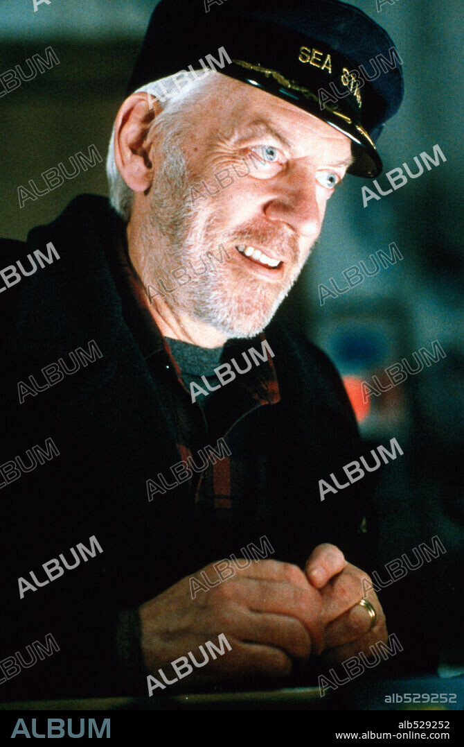 DONALD SUTHERLAND in VIRUS, 1999, directed by JOHN BRUNO. Copyright UNIVERSAL PICTURES.