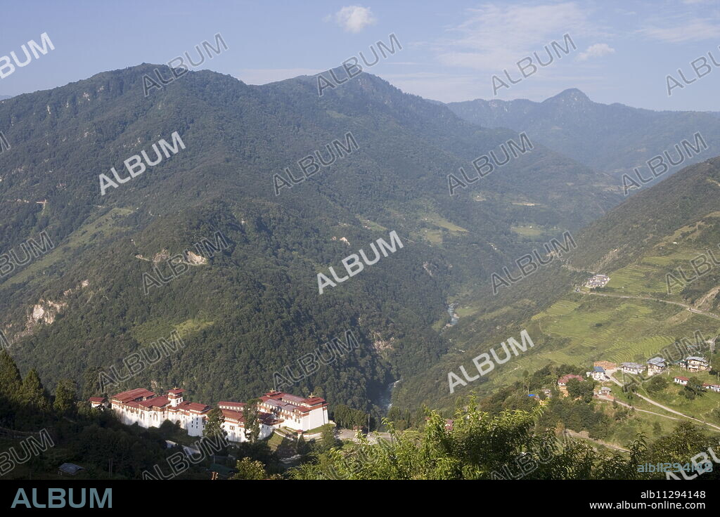 Trongsa Dzong, Trongsa, Bhutan, Asia.