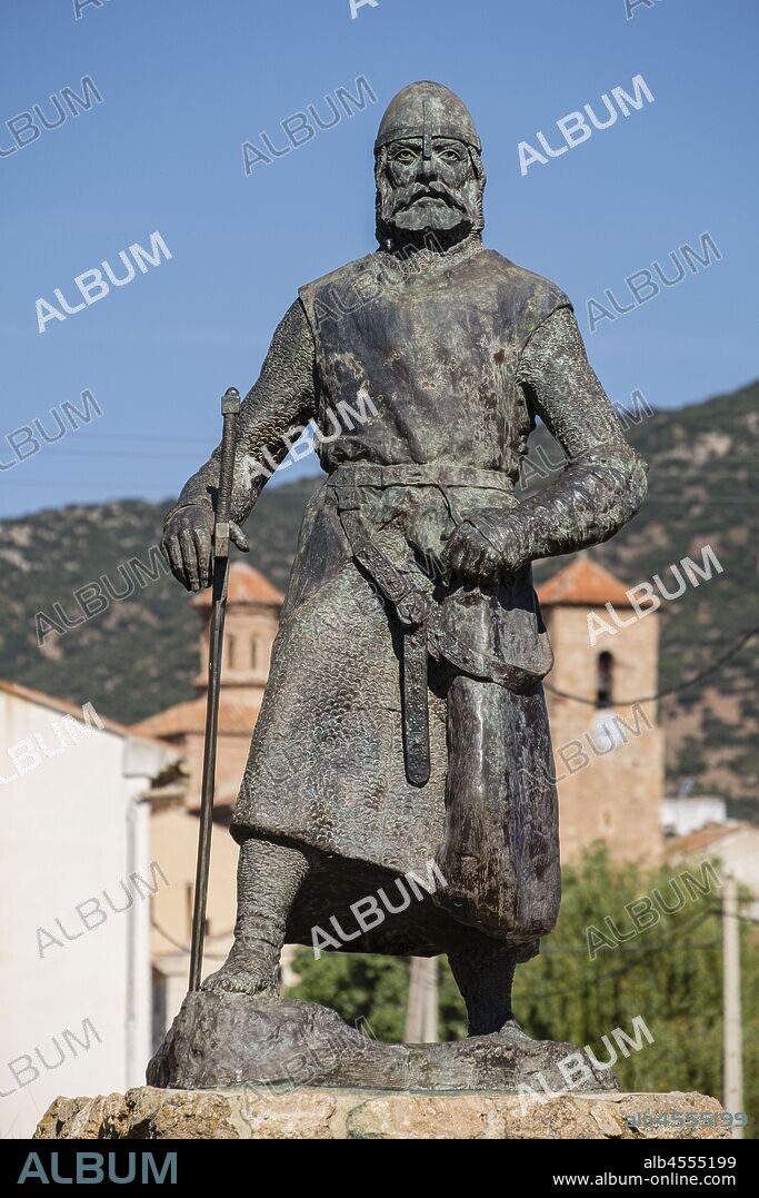 Rodrigo Díaz de Vivar, el Cid Campeador, obra de Luis Moreno Cutando, inaugurada en 1999 con motivo del noveno centenario de la muerte del Cid, El Poyo del Cid municipio de Calamocha, provincia de Teruel, Aragón, Spain, Europe.