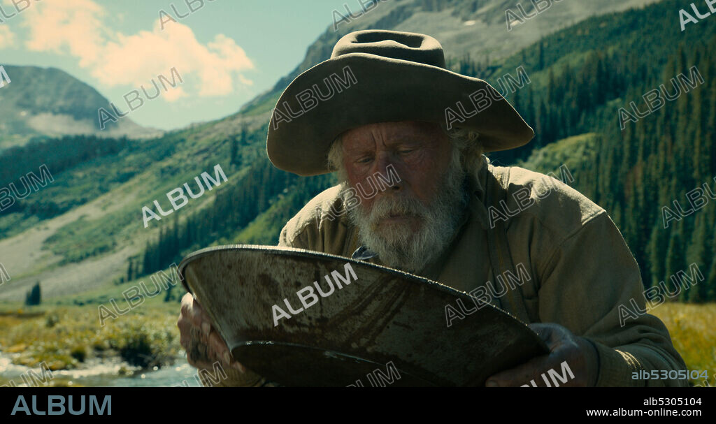TOM WAITS en LA BALADA DE BUSTER SCRUGGS, 2018 (THE BALLAD OF BUSTER SCRUGGS), dirigida por ETHAN COEN y JOEL COEN. Copyright ANNAPURNA PICTURES.