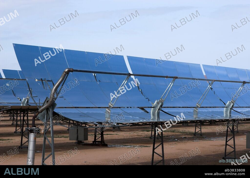 The Solar Electric Generating Systems power plant in Daggett, California. The Solar Electric Generating Systems, (SEGS), power plant located in Mojave desert is the largest solar plant in the world. It consists of nine solar fields among three nearby sites, (Daggett, Kramer Junction, and Harper Lake), that together have a combined power generating capacity of 354 MW. The SEGS uses parabolic trough solar thermal technology which so far has proven to be the most commercially successful type of solar power plant.