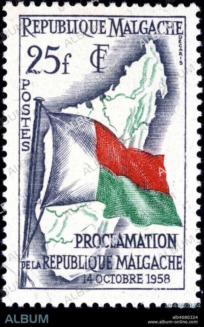 Timbre de la Republique malgache. Proclamation de la republique malgache le 14/10/1958. Credit : Collection KHARBINE-TAPABOR.