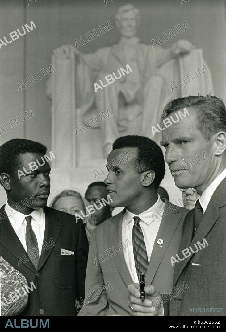 Actor Sidney Poitier, singer Harry Belafonte and actor Charleton Heston on the steps of the Lincoln Memorial at the March on Washington, 8/28/63. (Rowland Scherman/GG Vintage Images/UIG).