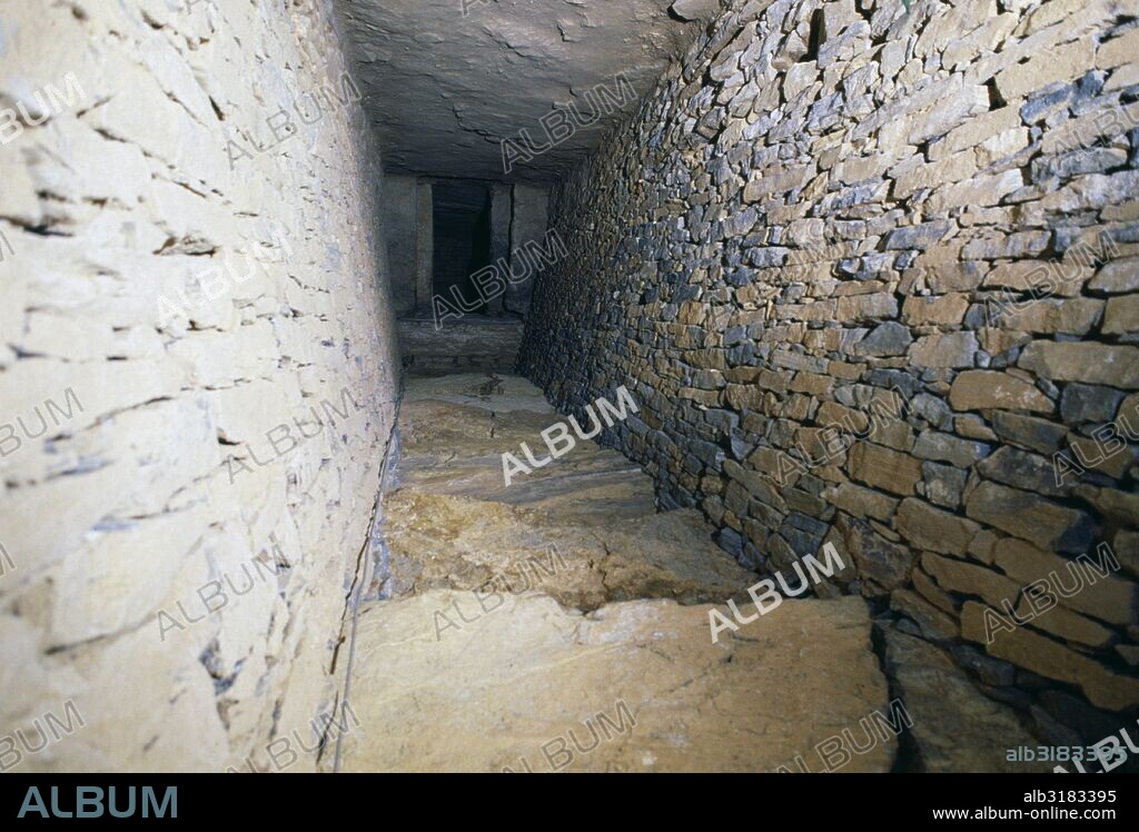 Entrance corridor to the tholos known as Cueva de Romeral (Cave of Romeral), Antequera, Andalusia, Spain. Neolithic.