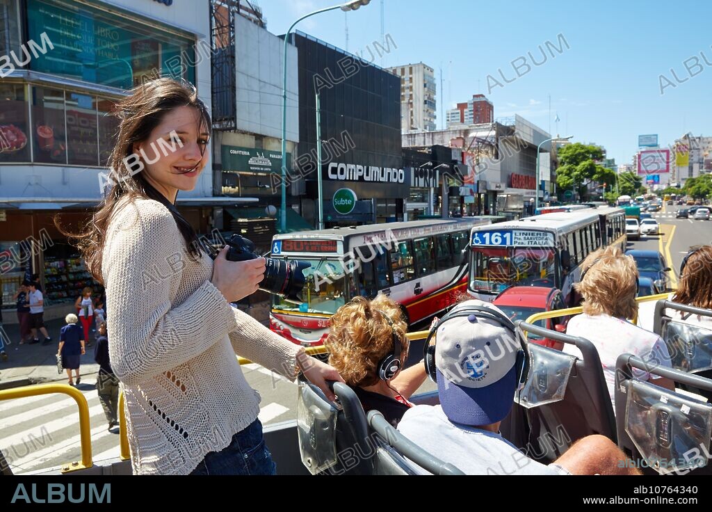 Bus Turistico. City Tour. Belgrano. Buenos Aires. Argentina.