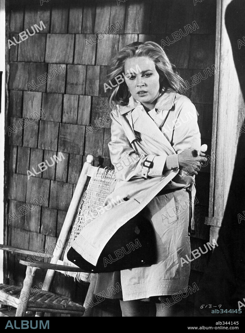 FAYE DUNAWAY en EL COMPROMISO, 1969 (THE ARRANGEMENT), dirigida por ELIA KAZAN. Copyright ELIA KAZAN PROD / WARNERS.