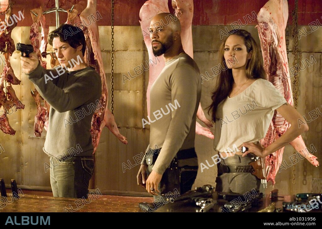 ANGELINA JOLIE, COMMON und JAMES MCAVOY in WANTED, 2008, unter der Regie von TIMUR BEKMAMBETOV. Copyright KICKSTART PROD./ MARC PLATT PROD./SPYGLASS ENTERTAINMENT/ / MAIDMENT, JAY.