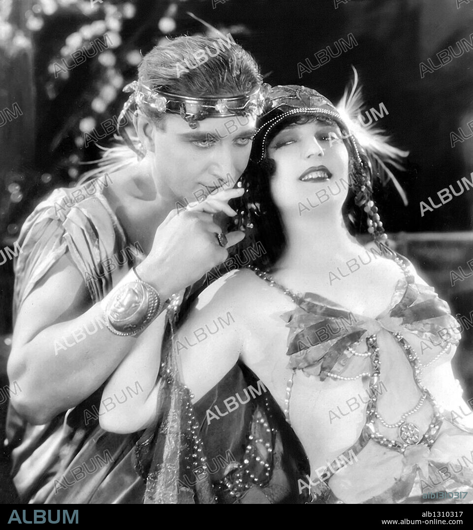 FRANCIS X. BUSHMAN y MAY McAVOY en BEN-HUR, 1925 (BEN-HUR: A TALE OF THE CHRIST), dirigida por FRED NIBLO. Copyright M.G.M.