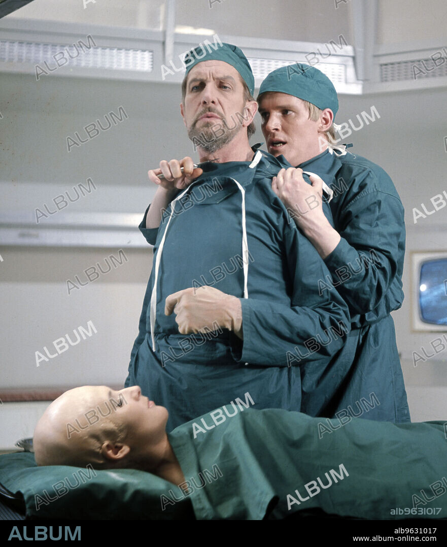 CHRISTOPHER MATTHEWS and VINCENT PRICE in SCREAM AND SCREAM AGAIN, 1970, directed by GORDON HESSLER. Copyright ALLIED INTERNATIONAL PICTURES.