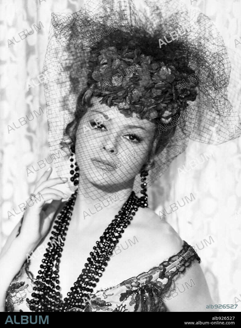MARUJITA DIAZ in CHASTE SUSAN, 1963 (LA CASTA SUSANA). Copyright PRODUCCIONES BENITO PEROJO.