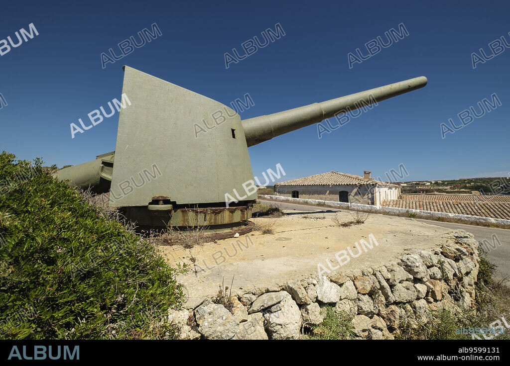 castillo de San Felipe, siglo XVI ,boca del puerto de Mahón, municipio de Villacarlos, Menorca, balearic islands, Spain.