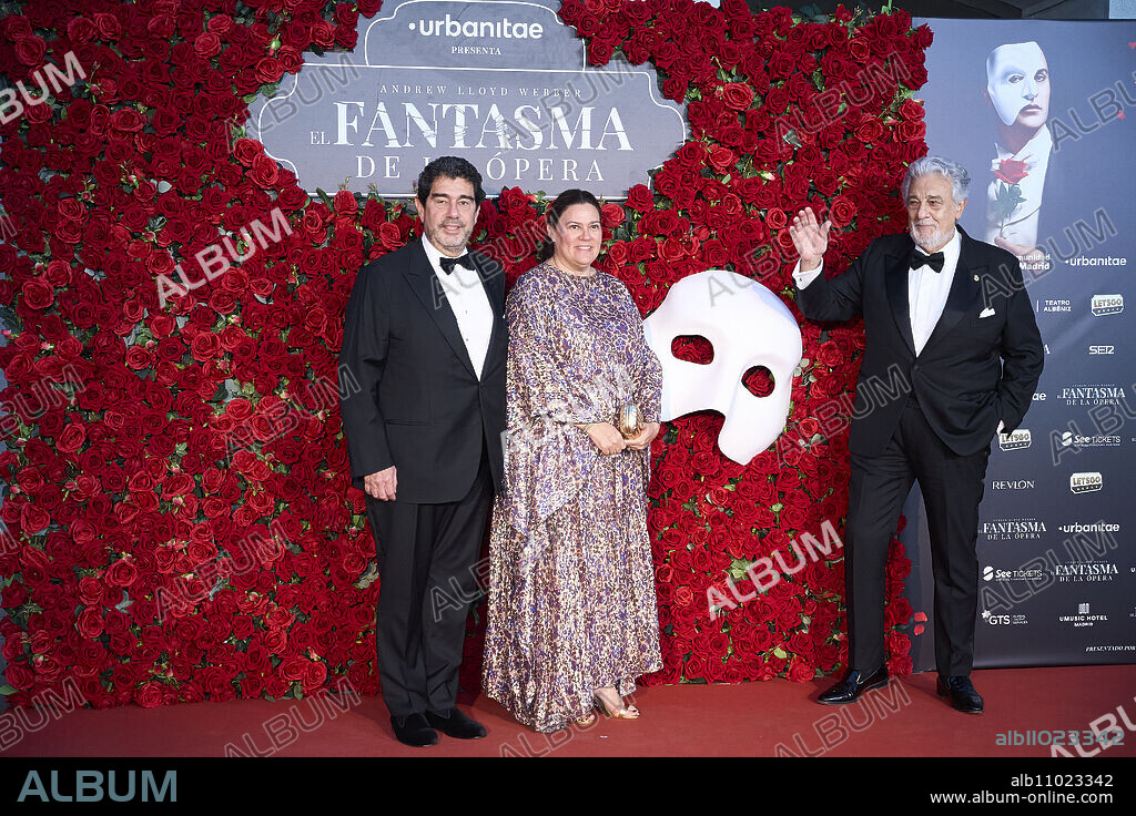Placido Domingo, Alvaro Maurizio Domingo, Renee Domingo attends 'The Phantom of the Opera' Premiere at Albeniz Theatre on October 3, 2023 in Madrid, Spain.