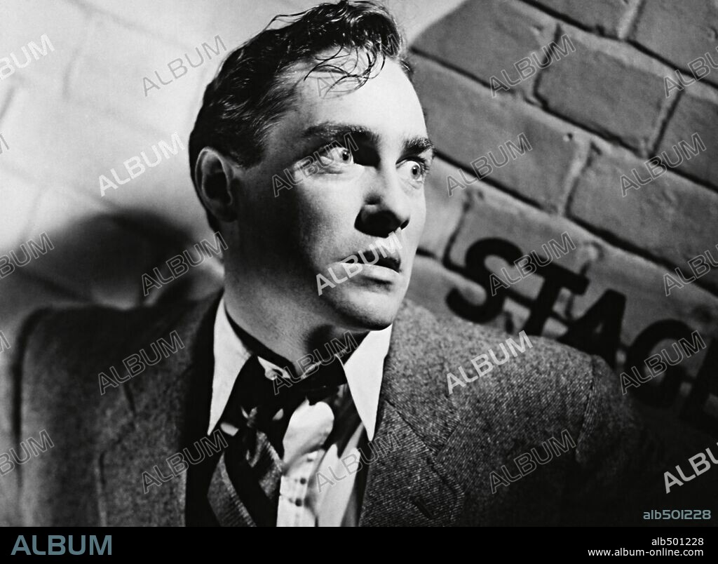 RICHARD TODD in STAGE FRIGHT, 1950, directed by ALFRED HITCHCOCK. Copyright WARNER BROTHERS.