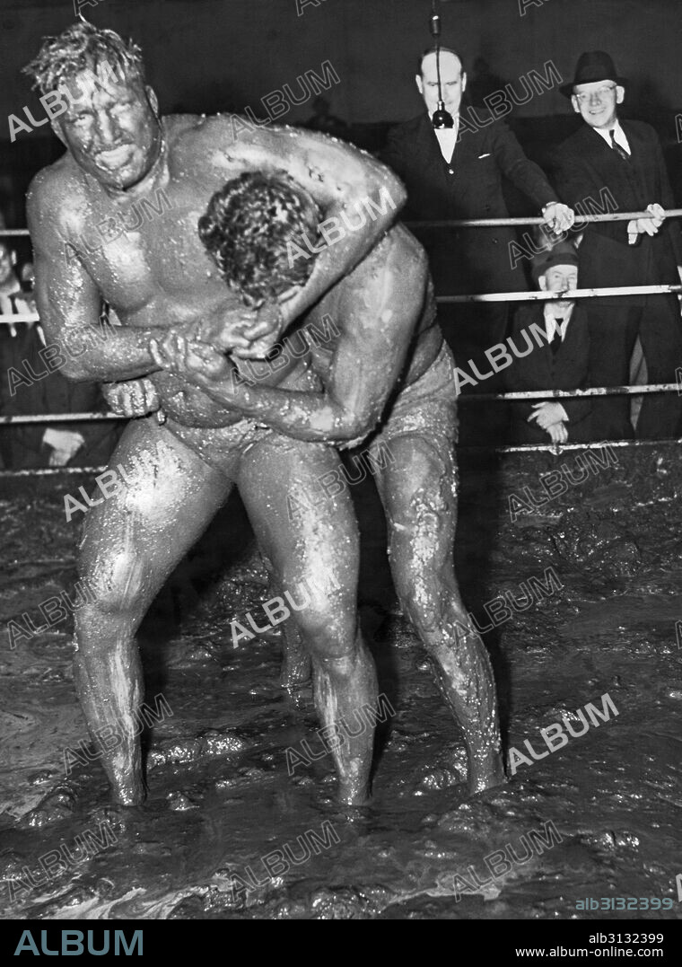 Mud wrestling shop