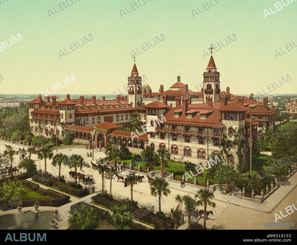 Ponce de Leon Hotel, St. Augustine, Florida, USA, Photochrome Print, Detroit Publishing Company, 1902.