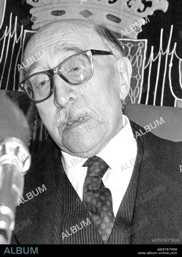 22 abril 1976. Claudio Sánchez albornoz A su regreso A España.