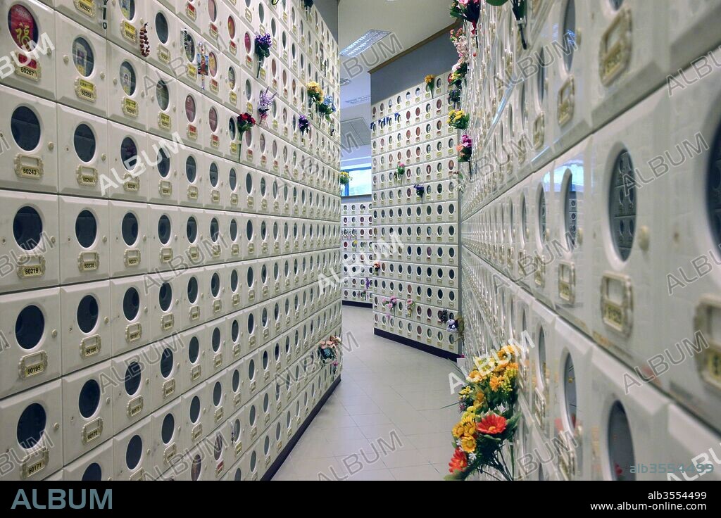 Kong Meng San Phor Kark See Monastery. Pu Tong Ta Columbarium. Singapore.