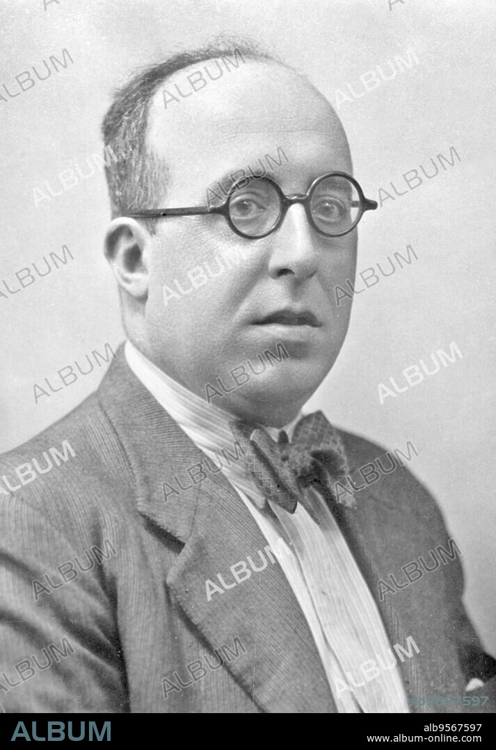 SEGUNDA REPÚBLICA: CORTES CONSTITUYENTES: OURENSE, (sin fecha, hacia julio 1931). El escritor Ramón Otero Pedrayo, diputado de la Federación Republicana Gallega por la circunscripción de Ourense. EFE/jgb.