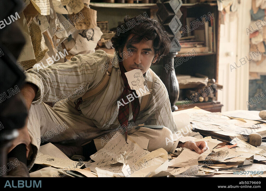 DEV PATEL en LA INCREIBLE HISTORIA DE DAVID COPPERFIELD, 2019 (THE PERSONAL HISTORY OF DAVID COPPERFIELD), dirigida por ARMANDO IANNUCCI. Copyright FILM 4/FILMNATION ENTERTAINMENT/SEARCHLIGHT PICTURES.