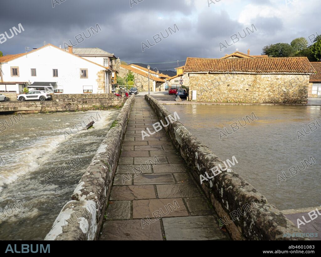 La Fuentona, Ruente, parque natural del Saja-Besaya, Cantabria, Spain.