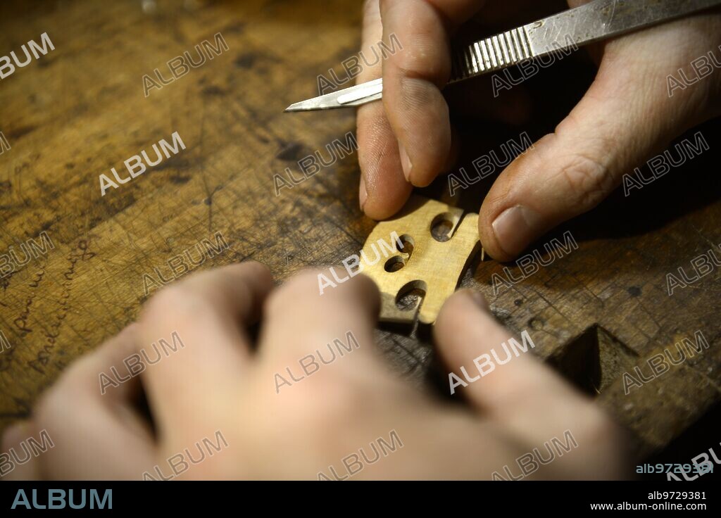 Madrid, 27/10/2016. Reportaje luthieres. En la imagen, la tienda Taller Luthier de Ópera.Foto: Maya Balanya. ARCHDC.