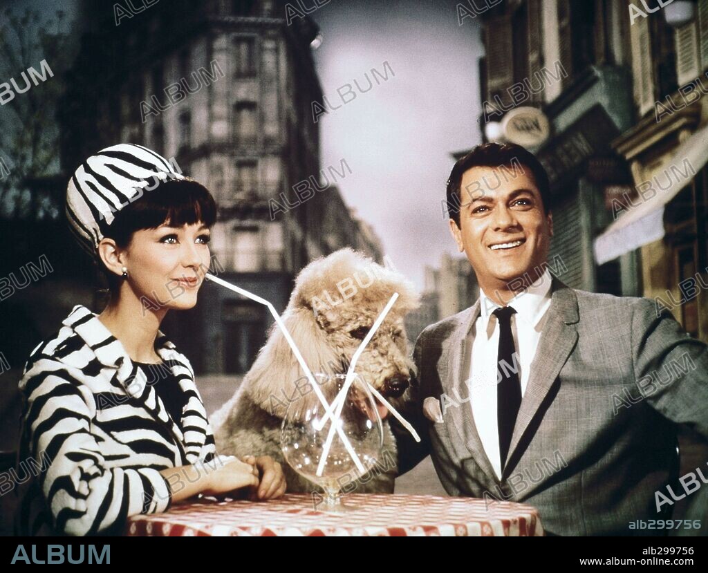 CHRISTINE KAUFMANN und TONY CURTIS in WILD AND WONDERFUL, 1964, unter der Regie von MICHAEL ANDERSON. Copyright UNIVERSAL PICTURES.