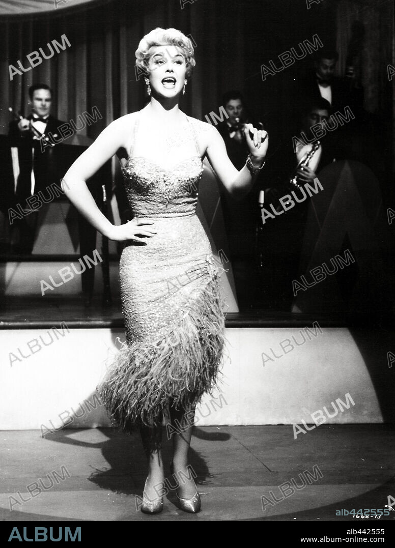 DORIS DAY in LOVE ME OR LEAVE ME, 1955, directed by CHARLES VIDOR. Copyright M.G.M.